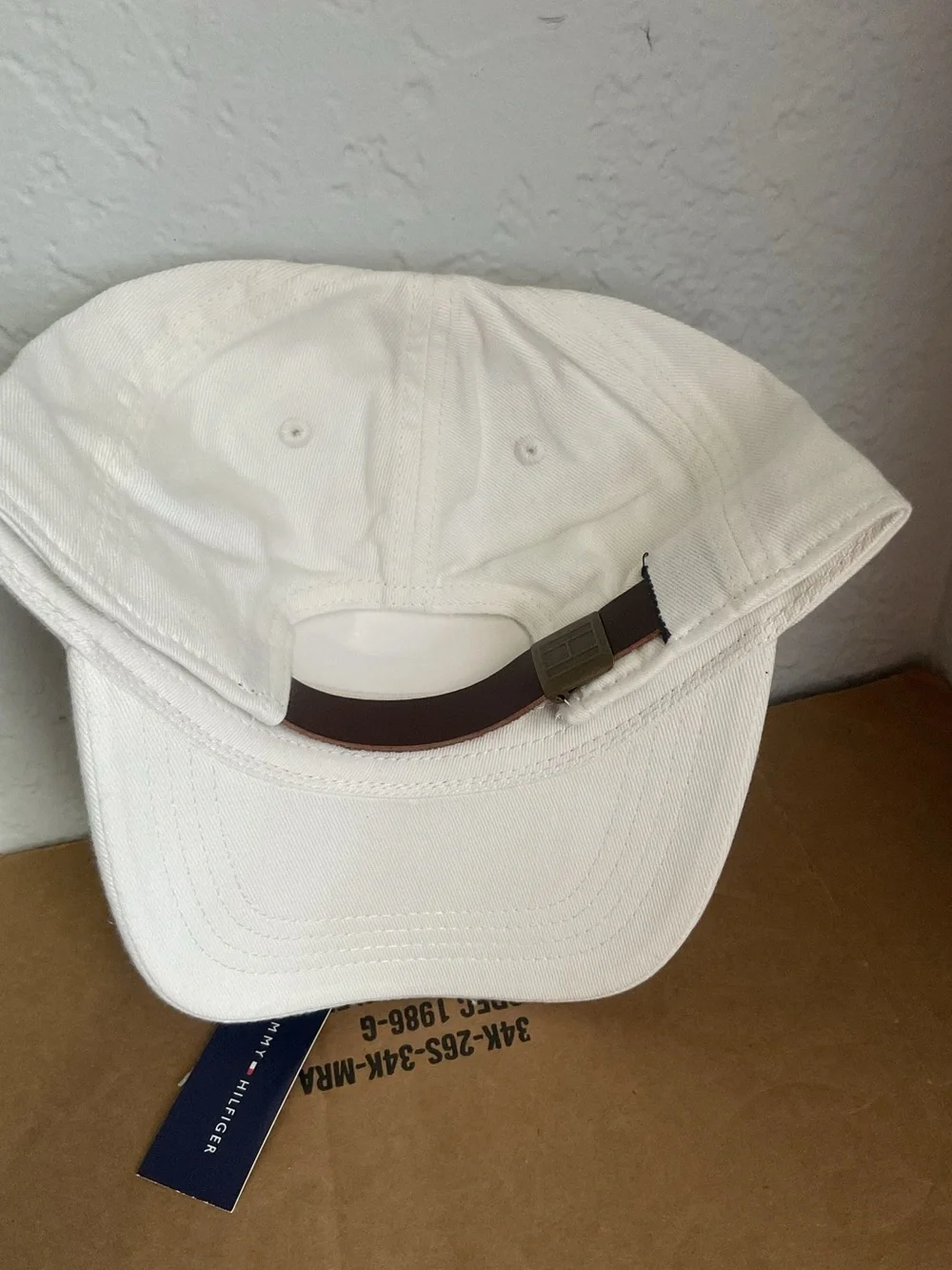 Tommy Hilfiger White Cotton Baseball Cap with Red & Navy Accent